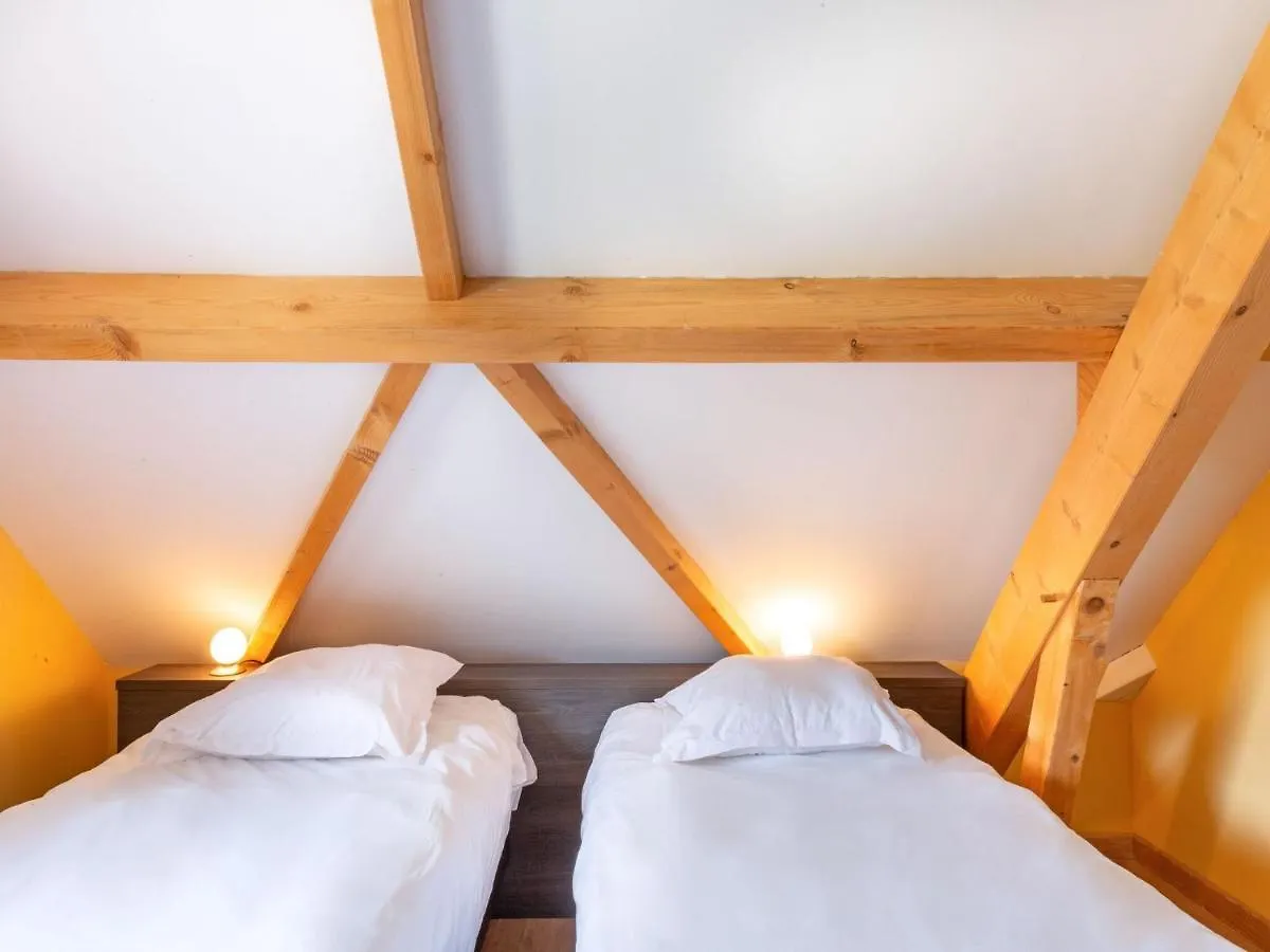 Beautiful Holiday Home With Terrace Lacapelle-Marival