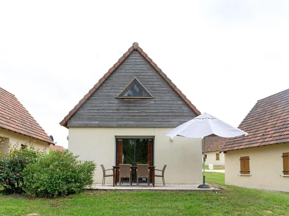 Beautiful Holiday Home With Terrace Lacapelle-Marival فرنسا