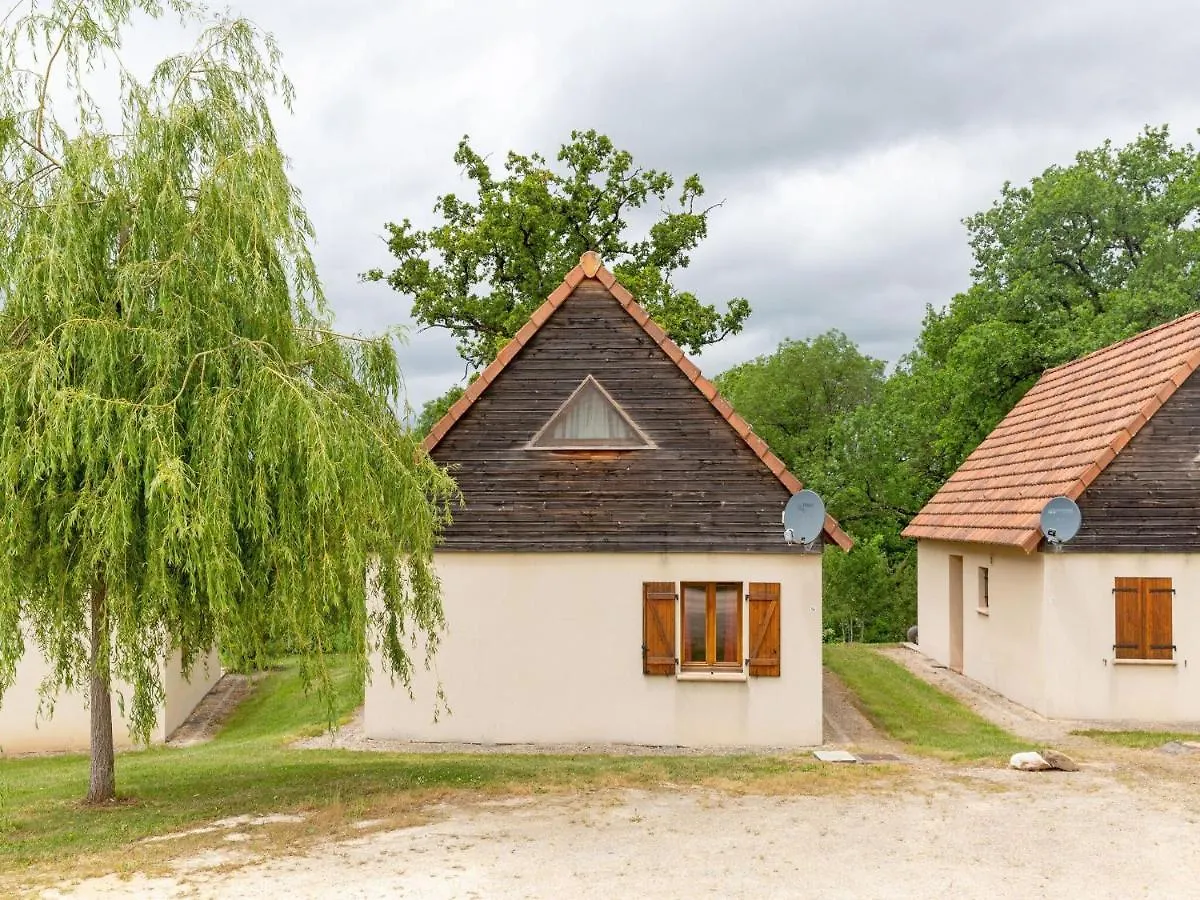 Beautiful Holiday Home With Terrace Lacapelle-Marival